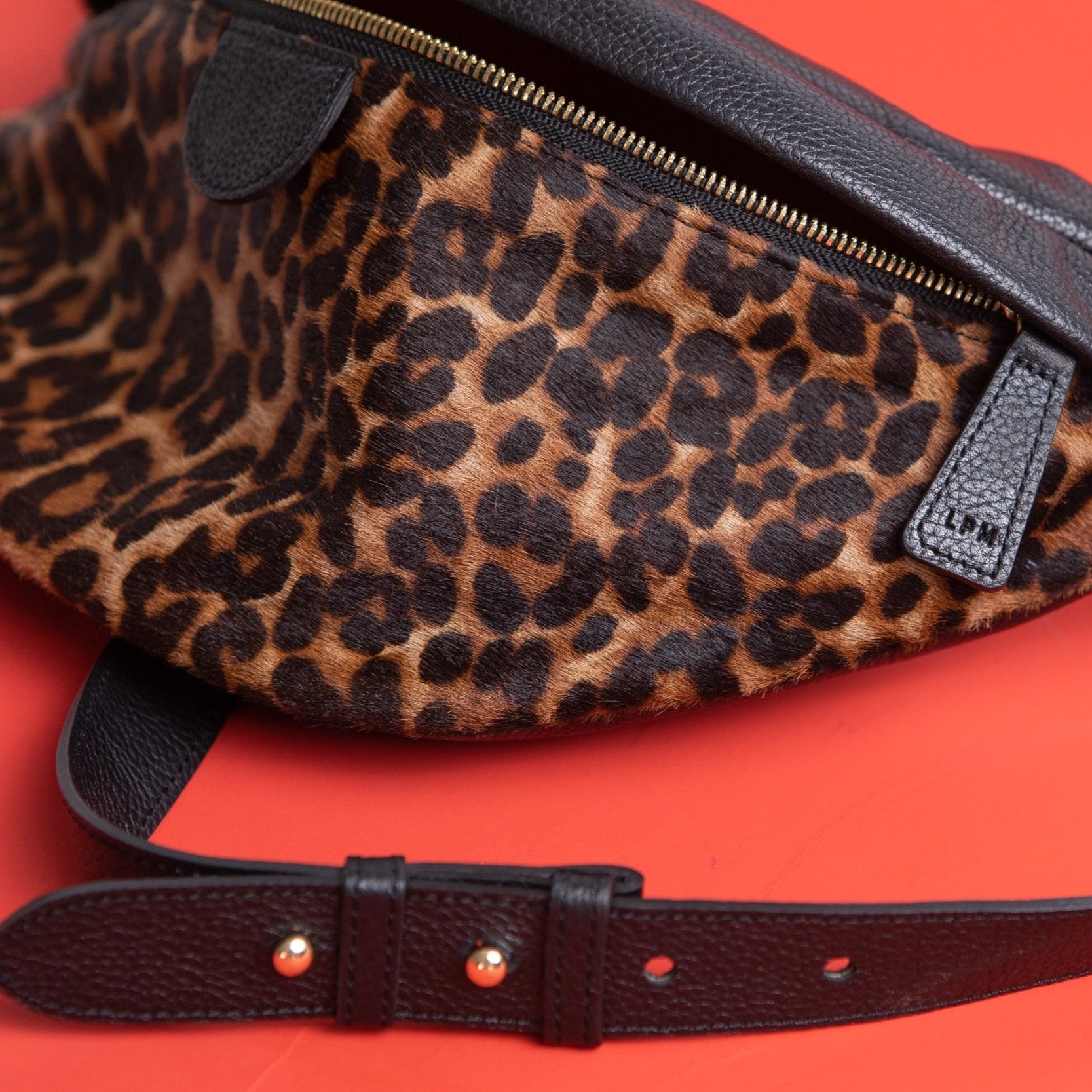 Banane n°87 - Léopard ébène